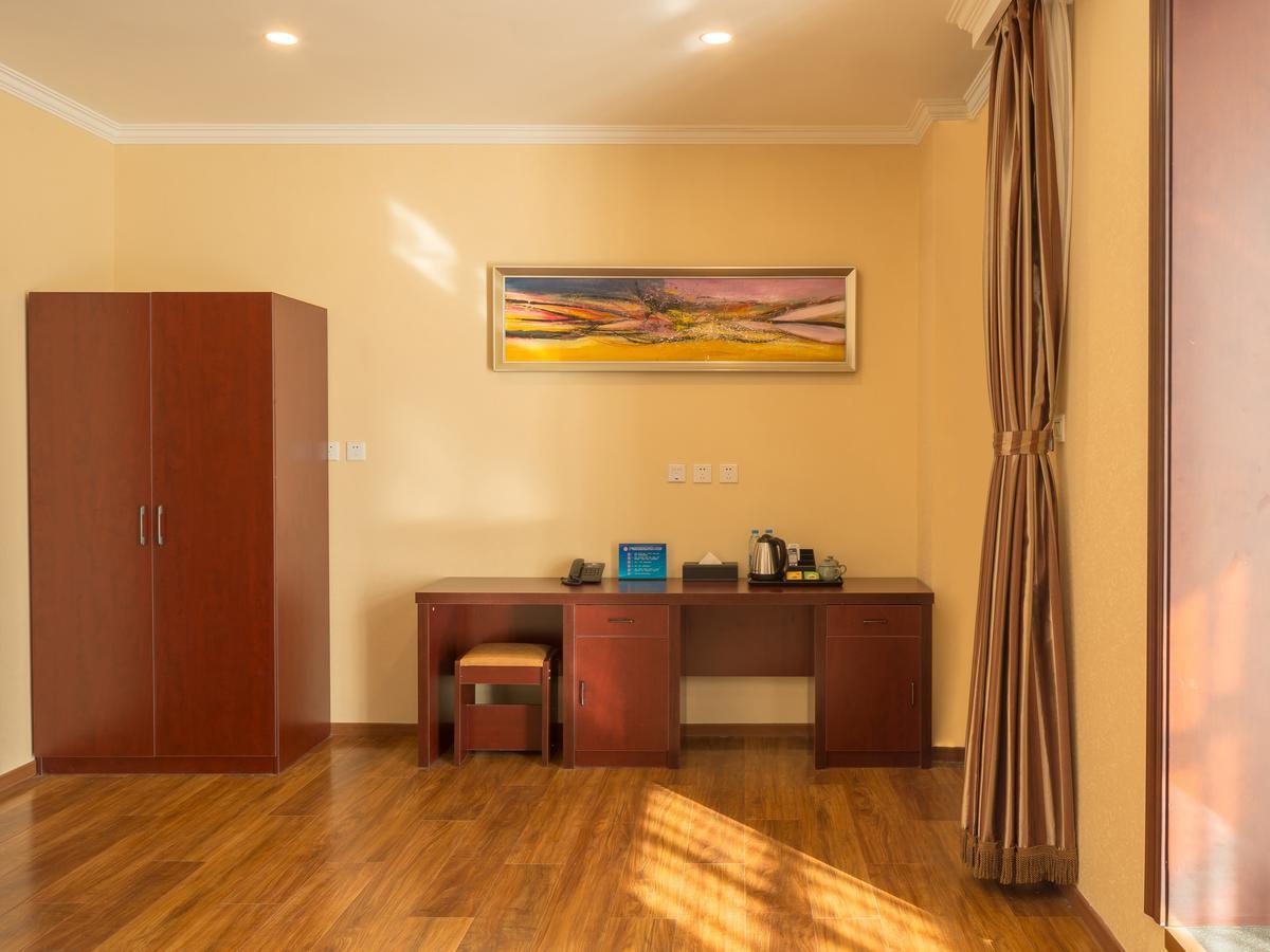 Hill Lily Hotel Beijing Exterior photo