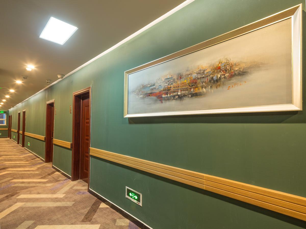 Hill Lily Hotel Beijing Exterior photo