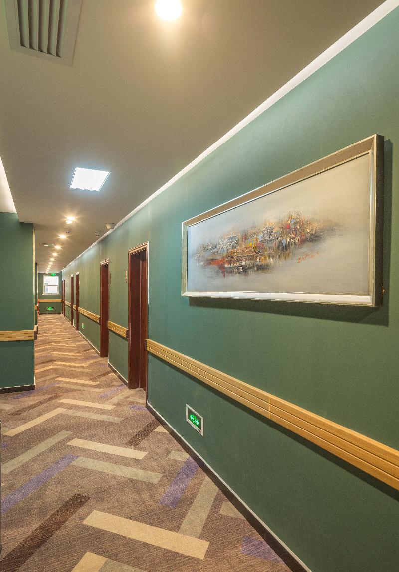 Hill Lily Hotel Beijing Exterior photo